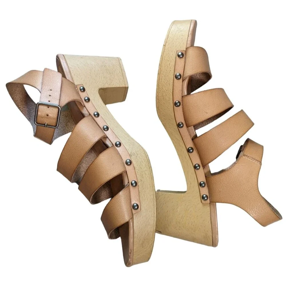 J by J. Crew strappy platform studded fisherman clog sandals 10M